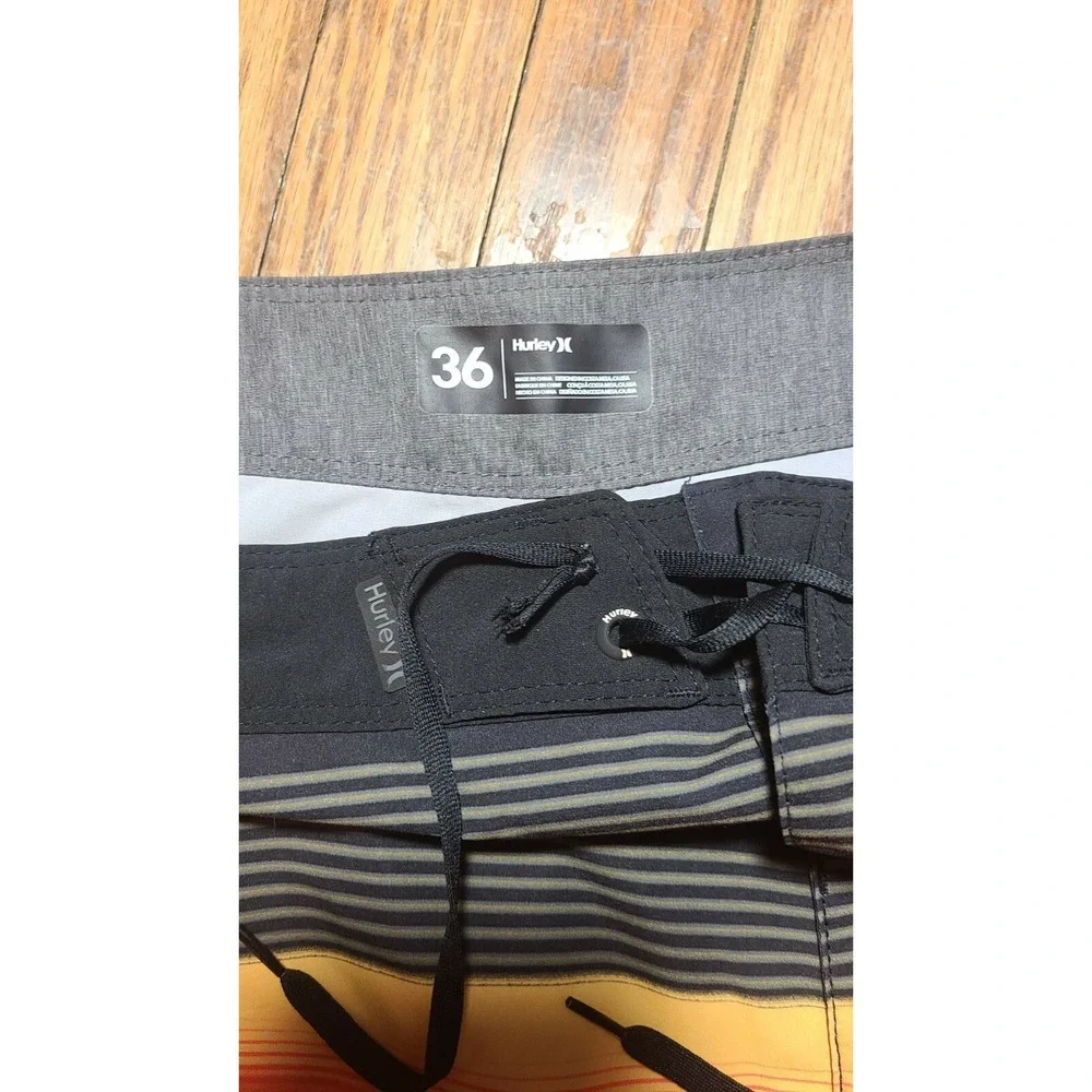 Hurley Phantom Men 36 Boardshorts Swim Trunks Colorful Resort Beach Rainbow Logo